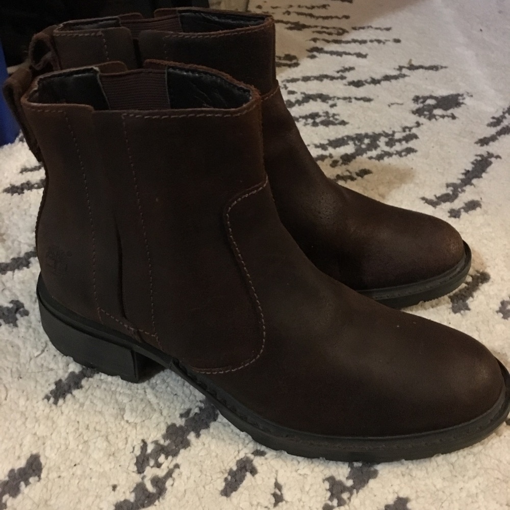 7.5 Timberland Women’s Brown Leather Ankle Boot